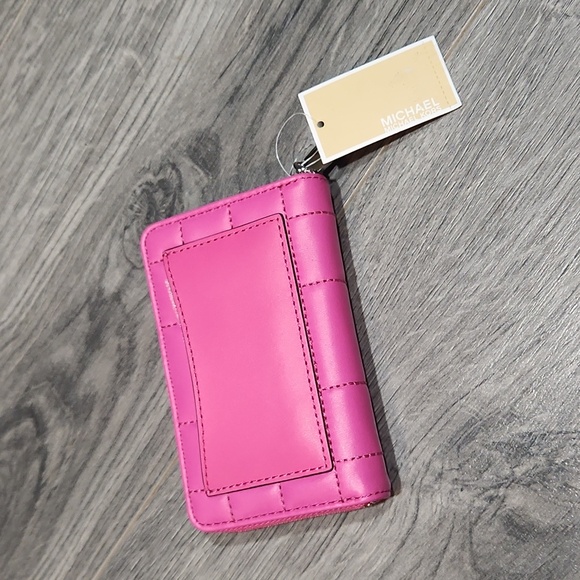 NWT Michael Kors Quilted Jet Set Barbie Pink Mini Zip Around Wallet - Picture 3 of 5